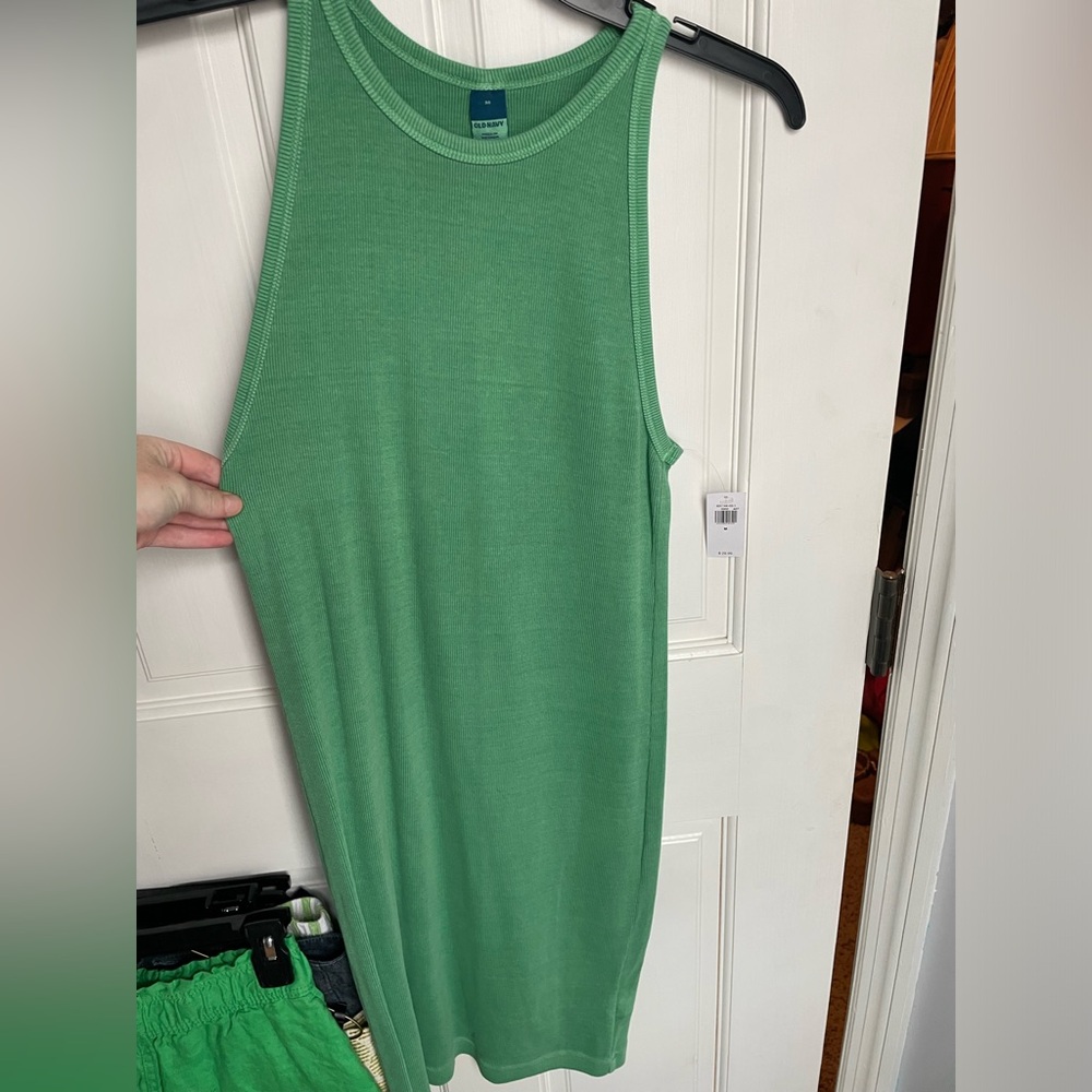 Old Navy Green Ribbed midi dress